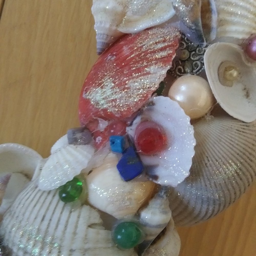 Seashell wreath - Picture 9 of 15